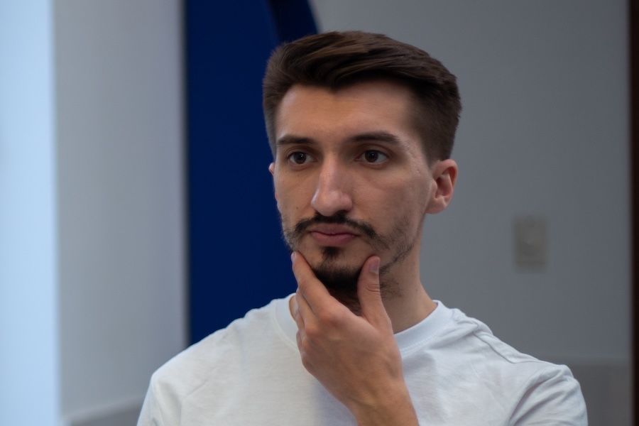 How to Fill in a Patchy Beard (Even With Bald Spots)
