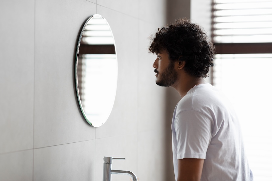 When to Trim vs Let It Grow: Mastering Beard Restraint