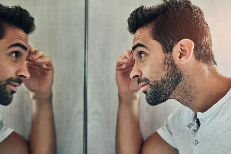 Men’s Eyebrow Grooming: Subtle Styling Tips to Frame Your Beard