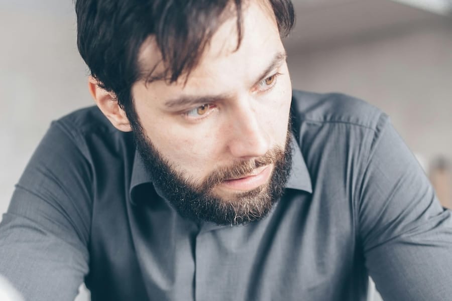 When Your Beard Routine Isn’t Working — How to Tell It’s Time for Change — article illustr